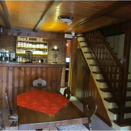 A L'oree Du Bois Bed & Breakfast *